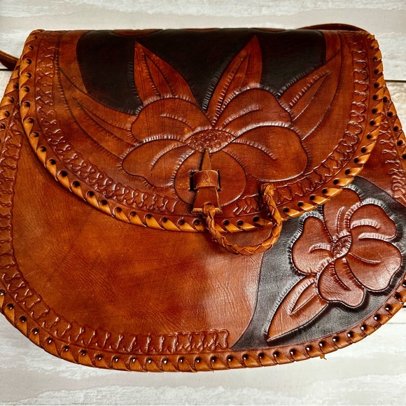 Hand Tooled Brown Leather Saddle Bag Crossbody Retro Boho Craftcore Cottagecore - Picture 14 of 15